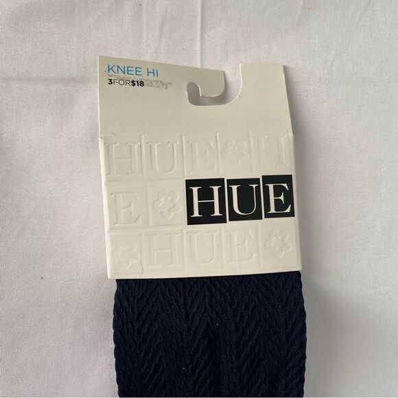 Hue Women's Chevron Quilted Knee High Socks Blue One Size - Picture 2 of 4